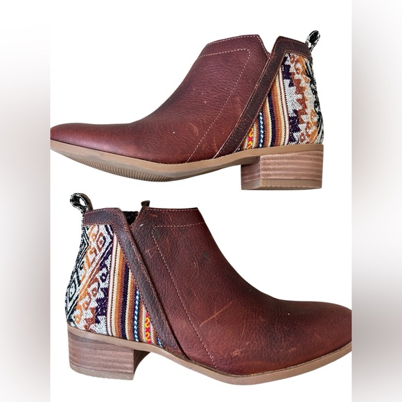 Inkka Beautiful Brown Leather Ankle Boots with Textile Design size 9 - Picture 2 of 10